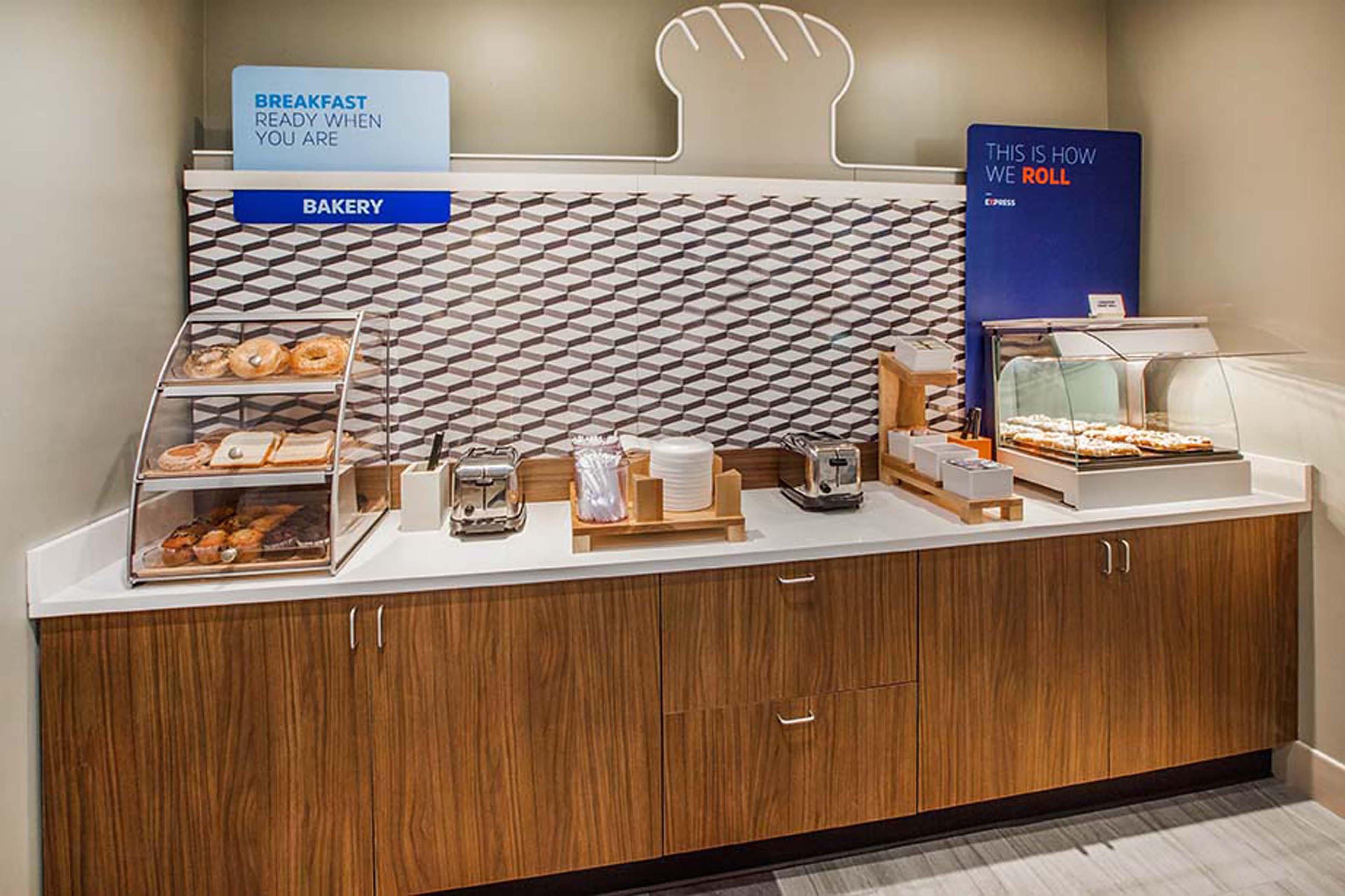 Holiday Inn Express Danville By Ihg Kültér fotó