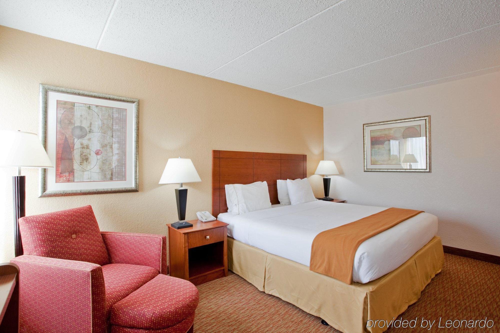 Holiday Inn Express Danville By Ihg Kültér fotó