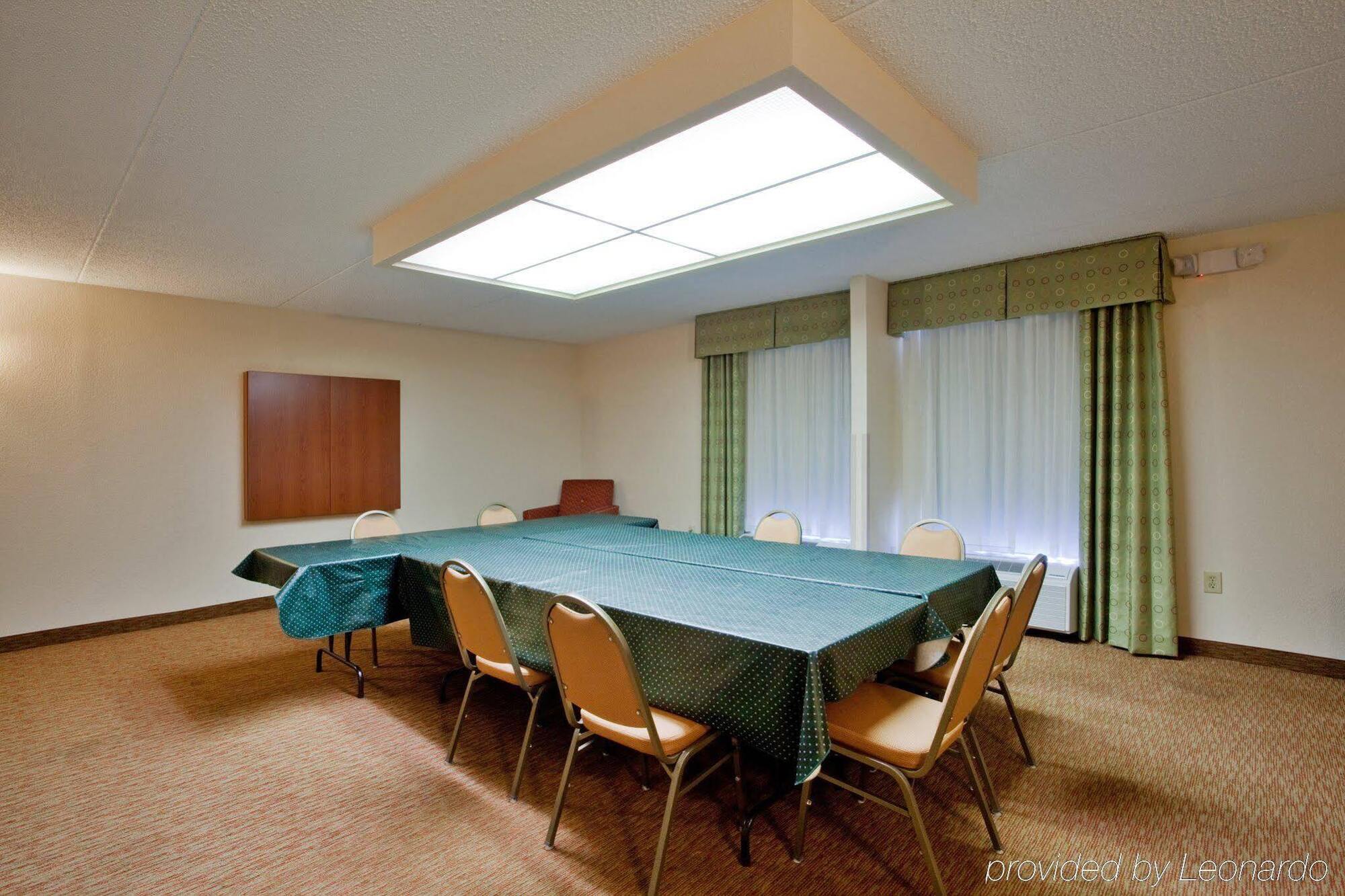 Holiday Inn Express Danville By Ihg Kültér fotó